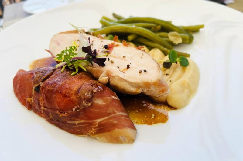 テラスレストランでのランチ