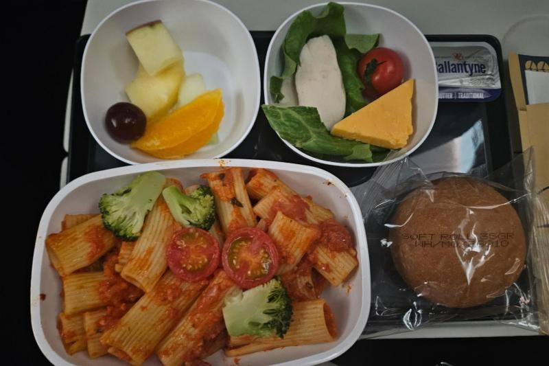 ワルシャワ到着前のホットミール