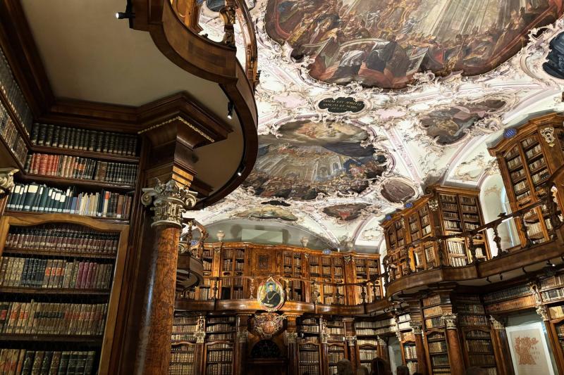 スイスのザンクト・ガレン修道院付属図書館(世界遺産)