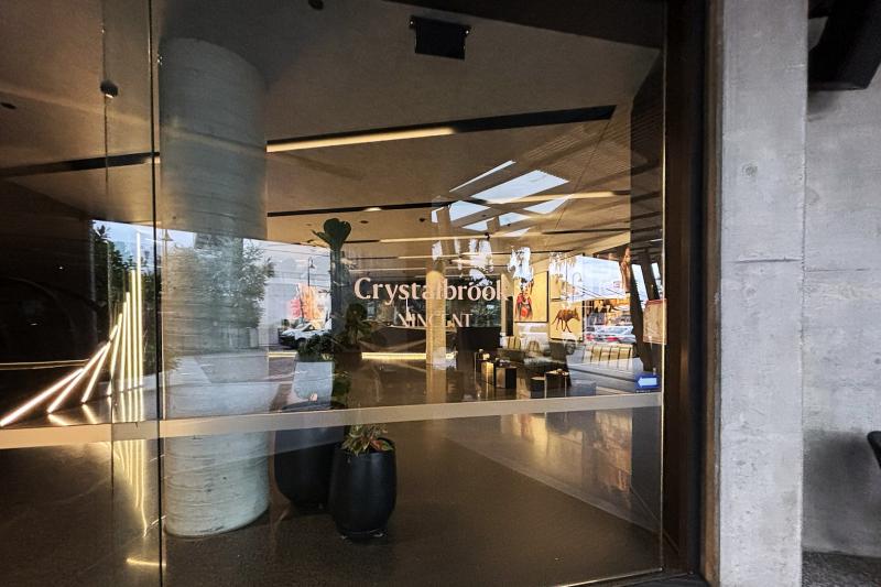 入口を開けてみると