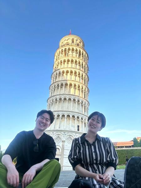 写真はピサの斜塔。一緒に傾いてきました! 1つ残念だったのは聖ヨハネの記念日とのことで、サンタ マリア デル フィオーレ大聖堂には入れなかった事です。その分、チケット代を安くしてくれれば良いのにと思いましたが、隣接するジョットの鐘楼や美術館も素敵だったので良しとしました。ご飯もコスパが良く、イタリアで1番美味しかったと言っても過言ではないです! 是非また行きたい場所です!