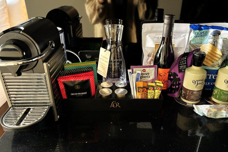 コーヒーは無料。ネスプレッソです!