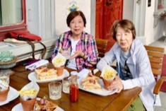 そして、4泊目にグランドホテル ギースバッハのカフェバーに行くしかない状況になり、初めての外食となりました。そこで「クラブサンド」を注文! 出て来た物は… 見た目も美しく、ボリュームもあって、お味も美味しくて、最高でした(写真:美味しかったクラブサンド)! 反対に翌日のディナーは… 期待していた割りにはいまいちで、ちょっとがっかりでした。