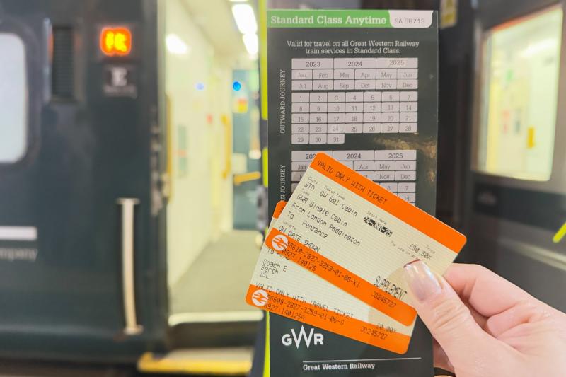 チケットでキャビン番号を確認!