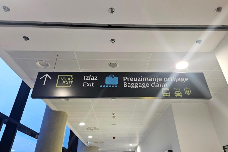 ザグレブ到着! 荷物を受け取りに行きます