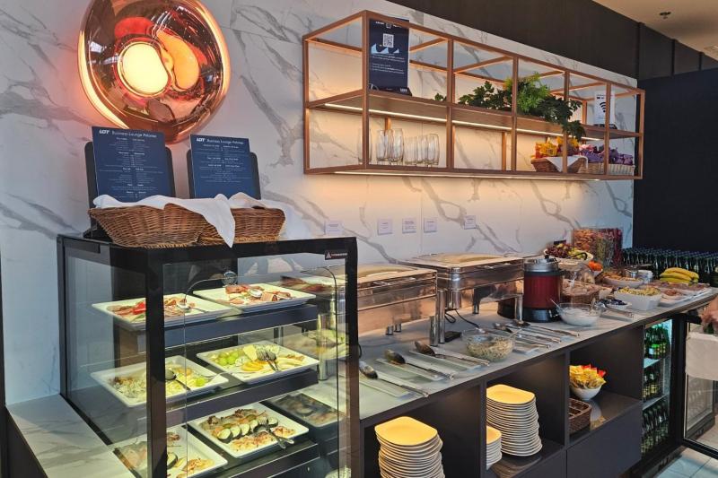 軽食サービスが充実しています