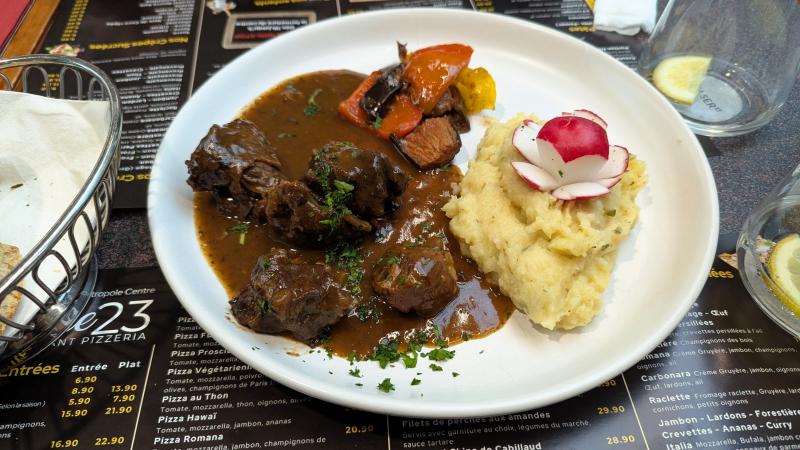 Restaurant Pizzeria Avenue 23での昼食
