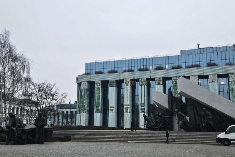 ワルシャワ蜂起記念碑