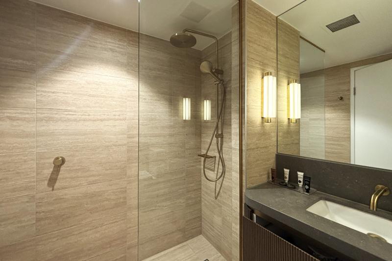 バスルームも落ち着いた雰囲気。好き♪♪