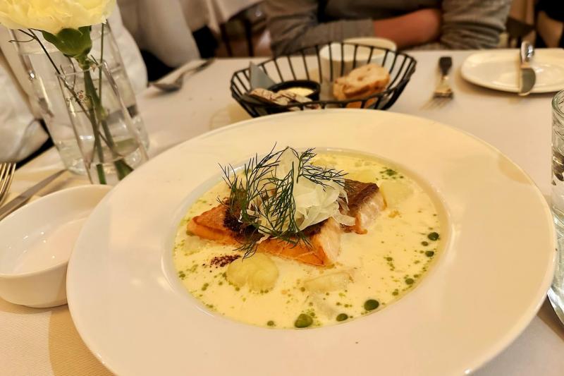 サーモンのスープは、いろいろなところで食べました