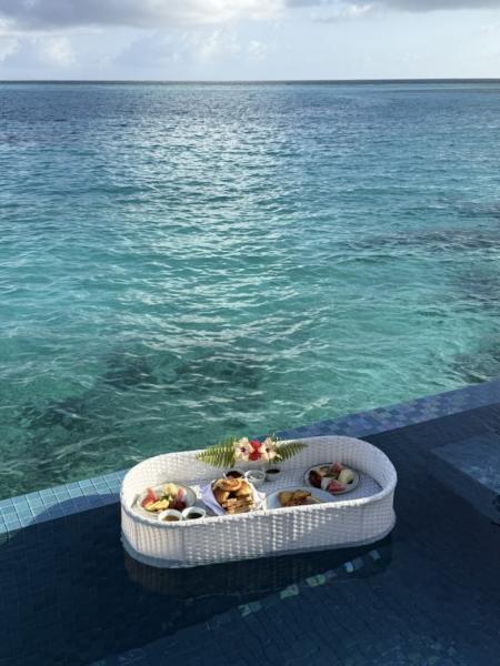 フローティングブレックファースト