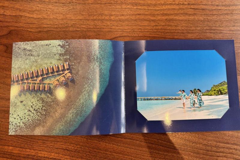また、フォトサービスも受けられました。1時間くらいかけてたくさん写真を撮ってくださり、数日後にデータを見て1枚プリントを無料でいただけます。全データが欲しい場合は、有料で可能だそうです。※2026年3月現在の特別サービスにつき、変更となる場合がございます