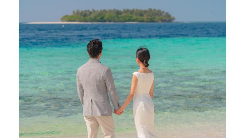 暑さがやわらぐと言われ16時頃から撮影しましたが、かなり暑かったです。お部屋で準備をした後、スタッフさんがカートで迎えに来てくれて助かりました。オプションのアルバムとデータも購入したので、帰ってきてから家族や友人にもたくさん写真を見せることができてうれしいです。