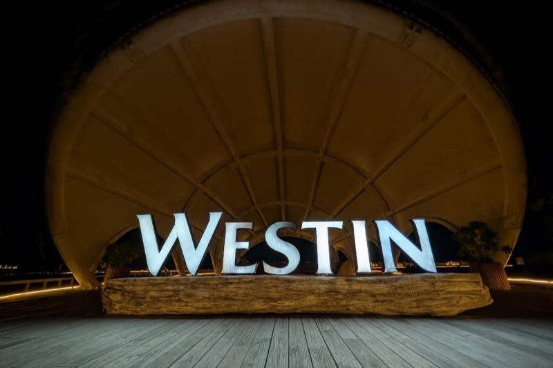 夜の「WESTIN」はめちゃかっこよかった!
