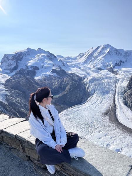 雄大なアレッチ氷河