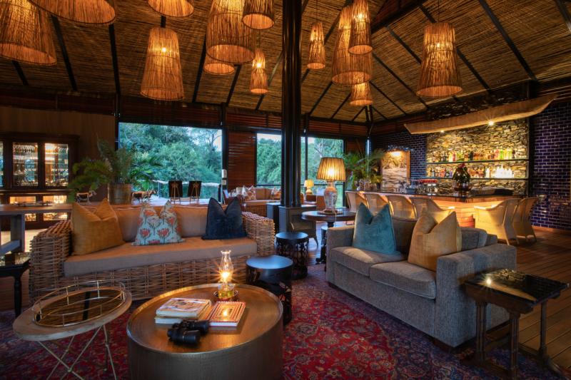 ムクワ リバー ロッジ