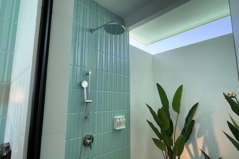 シャワールーム