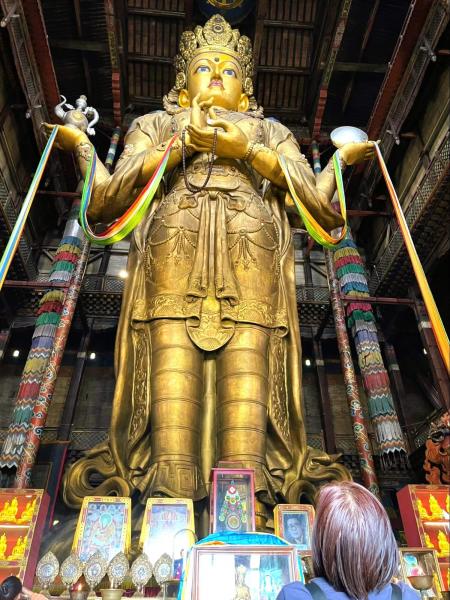 ガンダン　テクチェンリン寺（内部）