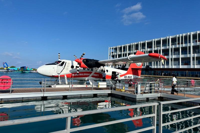 念願の水上飛行機でヴェリガンドゥ モルディブへ