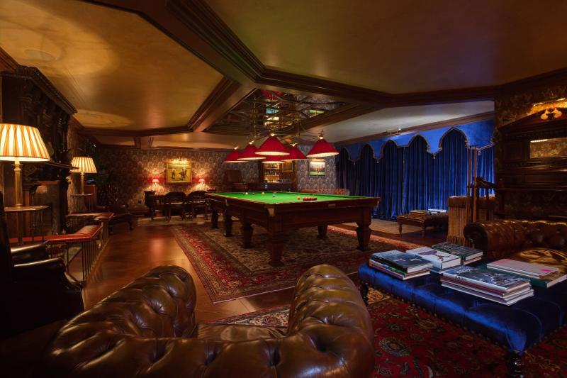 The Billiards Room and Cigar Terrace