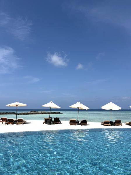 プールと海との一体感が素敵です