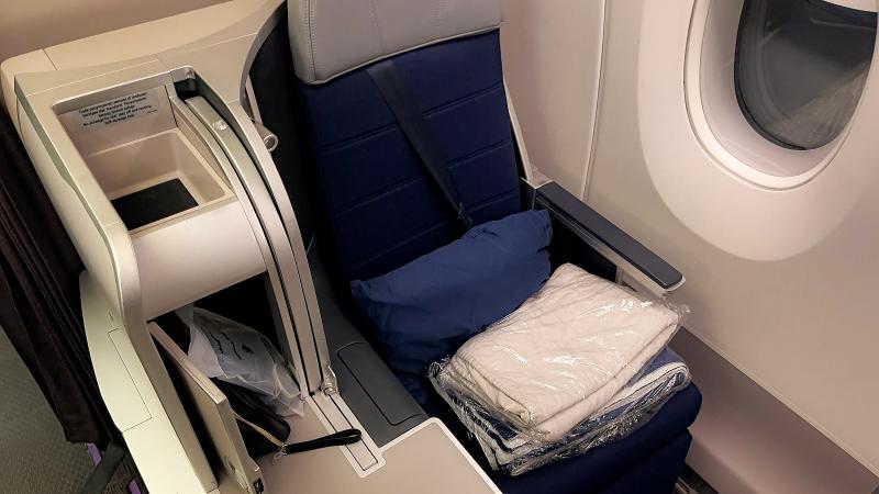 ビジネスクラスシート