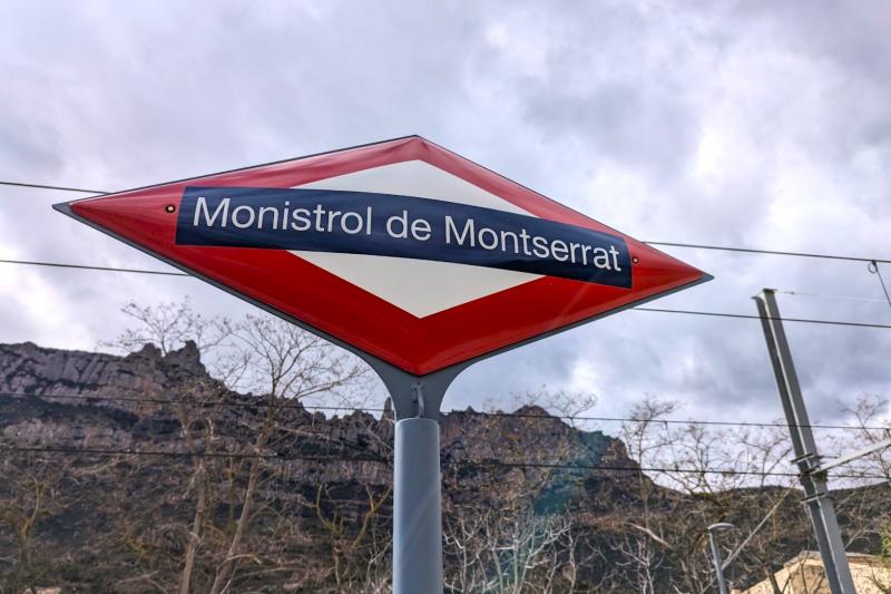 モニストロル デ モンセラット駅