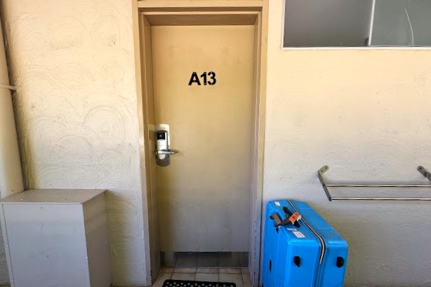 ランチを終えたら、荷物がお部屋の前に運んでありました