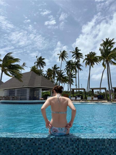 海が目の前のプールもきれい！