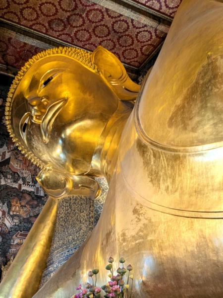 ワット ポーの涅槃仏、大迫力！（バンコク）