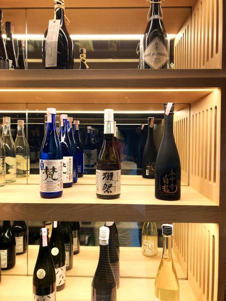 日本酒が豊富に用意されます