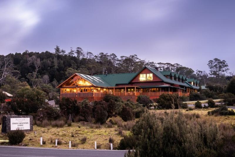 クレイドル マウンテン ロッジ