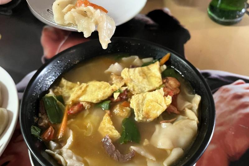 ネパール料理のスープモモ
