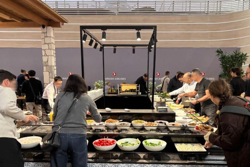 お食事はトルコの伝統料理が数多くそろっていました