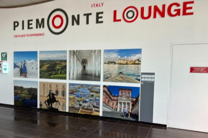 トリノの観光スポットの写真が並びます