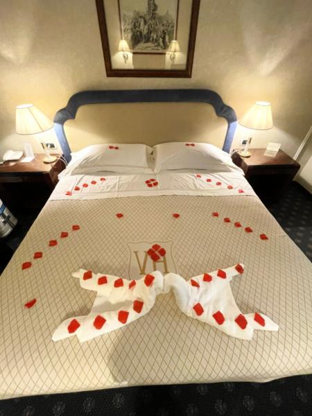 フィレンツェ（ホテル デ ラ ヴィッレ）にて、新婚旅行らしいおもてなしをしていただきました！