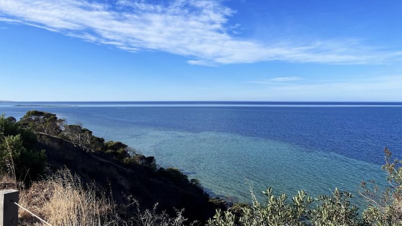 モーテルの目の前の海