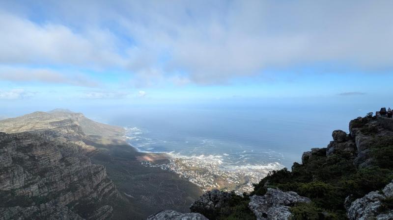 天気が良ければ、ロベン島も見えるそうです