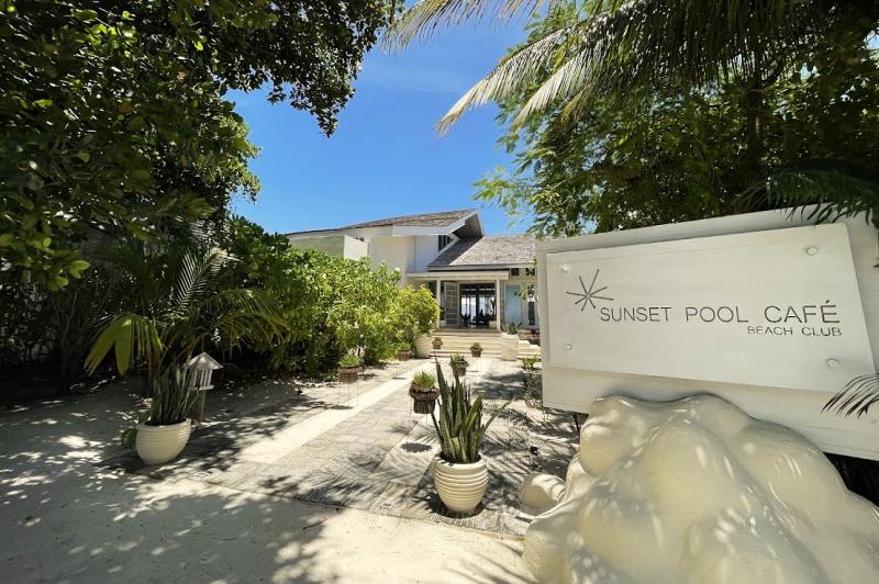 サンセット プール カフェ