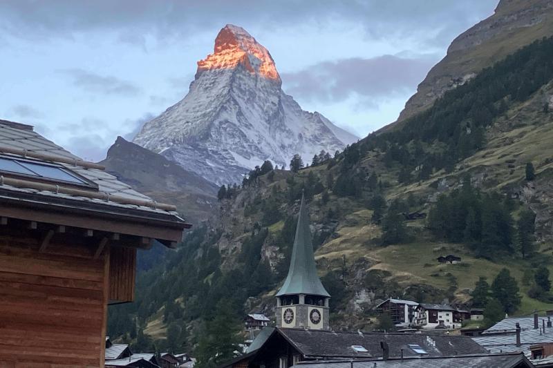 ホテルからのマッターホルン