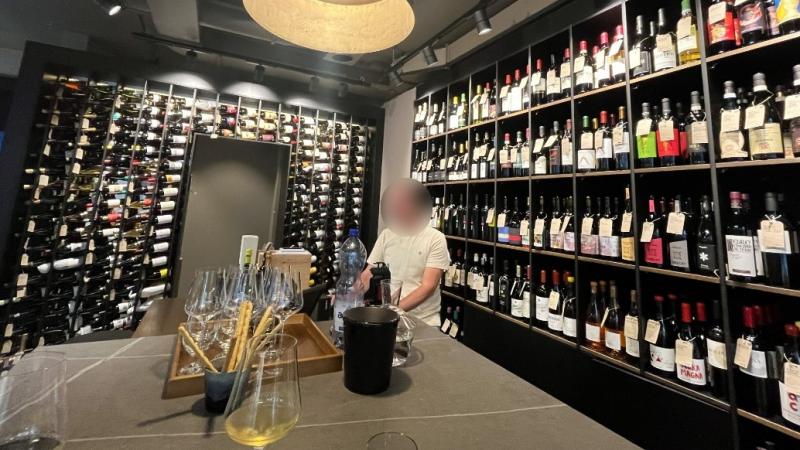 ツェルマットのワインバーでスイスワイン。マスターおすすめのハイダを堪能