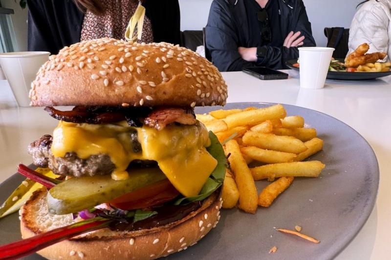 チーズバーガー
