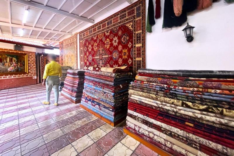 トルコ絨毯の工場