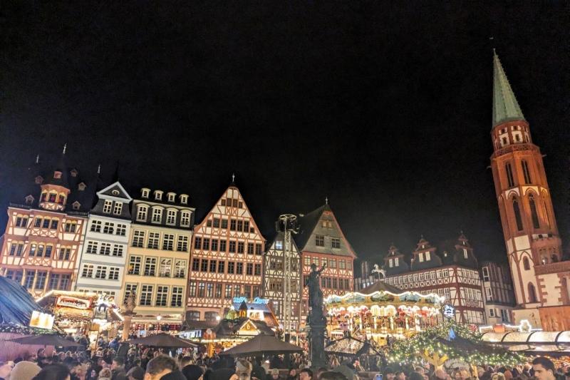 フランクフルトのクリスマスマーケット（ドイツ）