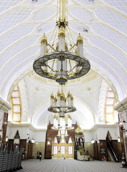 スルタン オマール アリ サイフディン モスク（礼拝堂）