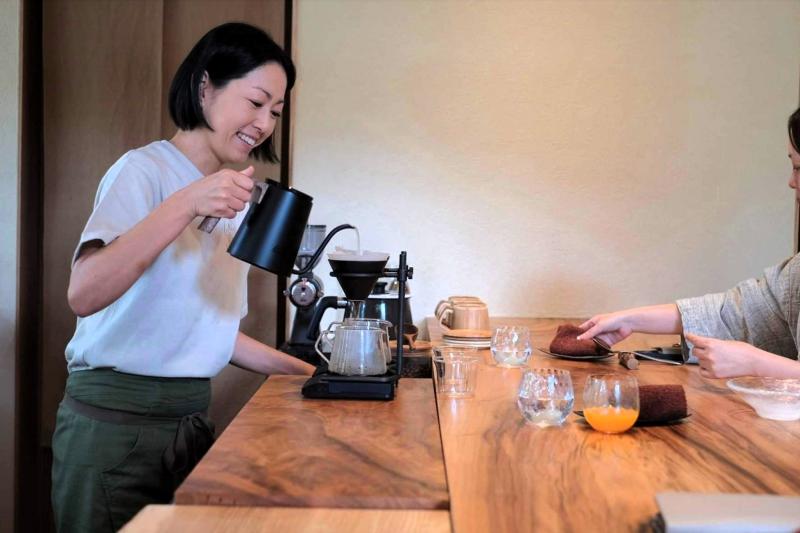 食後はコーヒーを淹れていただきました