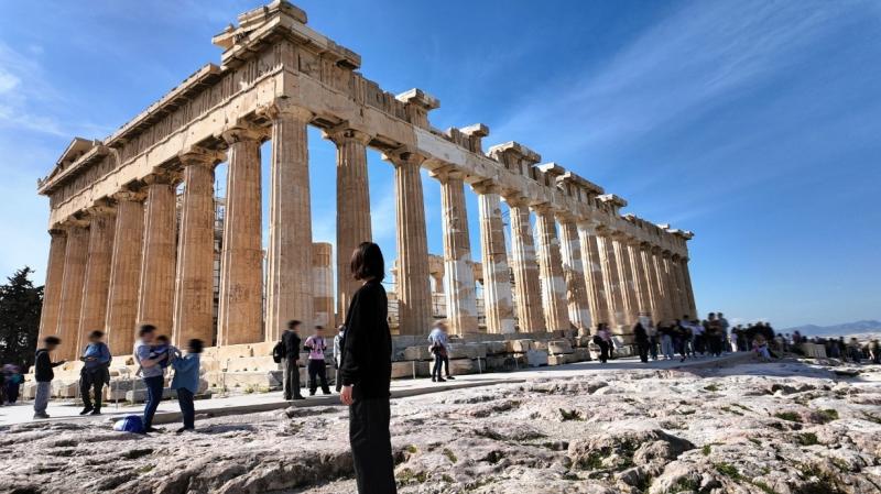 アクロポリス遺跡は荘厳で圧巻！