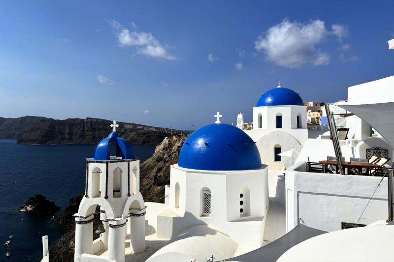 ザ・サントリーニのブルードームの景色