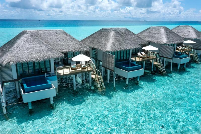 プール付きウォーターヴィラ