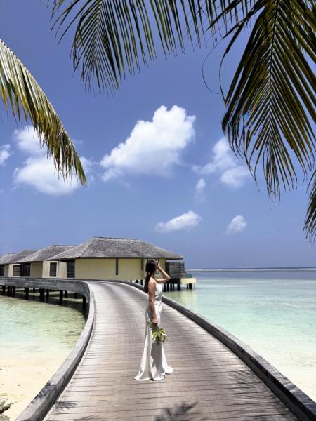 フォト撮影中に桟橋でセルフ写真